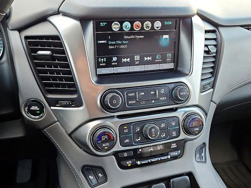 Used 2018 Chevrolet Tahoe LT w/ LT Signature Package image 21