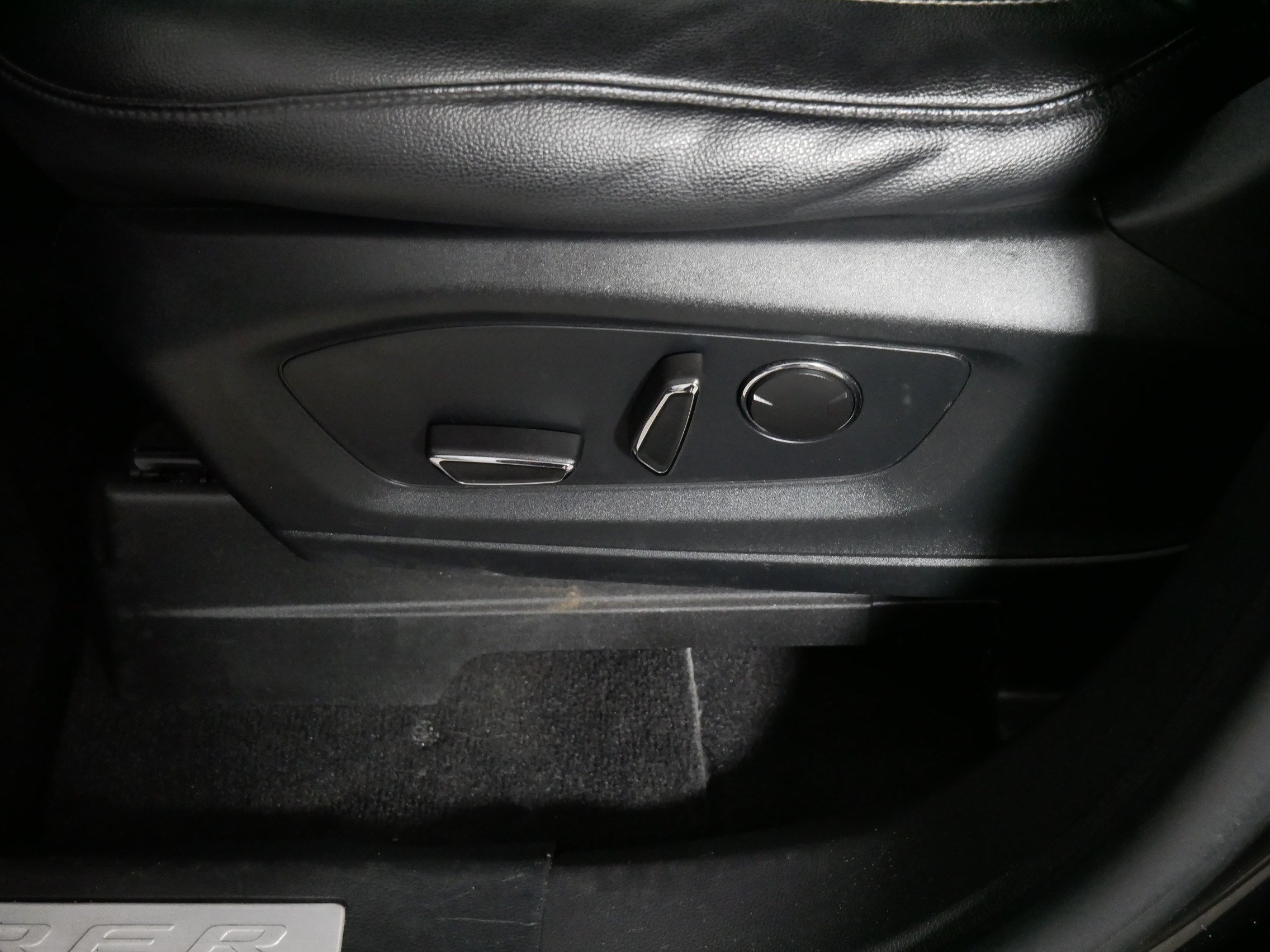 Used 2020 Ford Explorer Limited AWD/4WD image 20