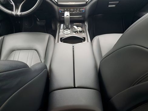 Used 2020 Maserati Ghibli image 22