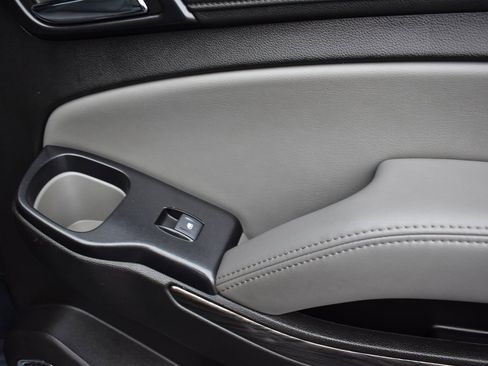 Used 2020 Chevrolet Tahoe LT w/ Luxury Package image 13