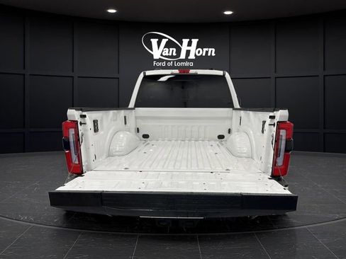 Used 2025 Ford F350 Platinum image 15