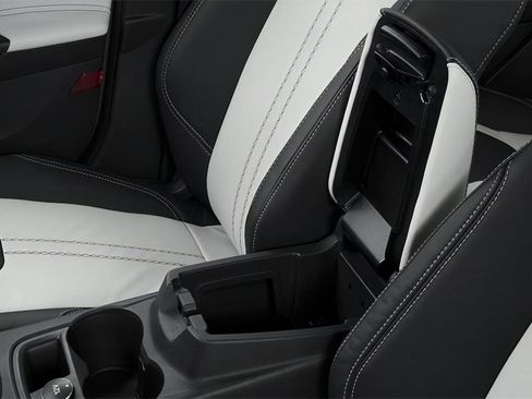Used 2014 Ford Focus SE FWD image 11