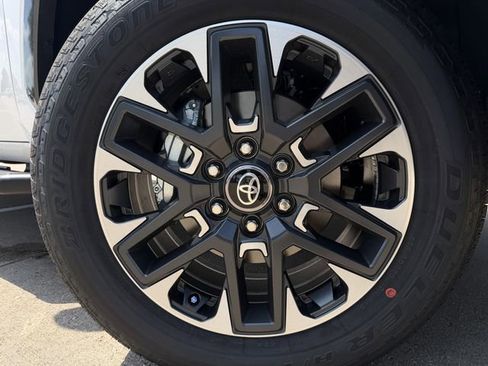 New 2026 Toyota Tundra Limited AWD/4WD image 11