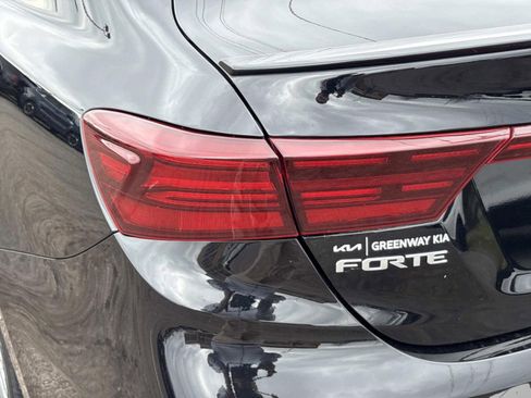 Used 2023 Kia Forte GT-Line w/ GT-Line Premium Package image 11