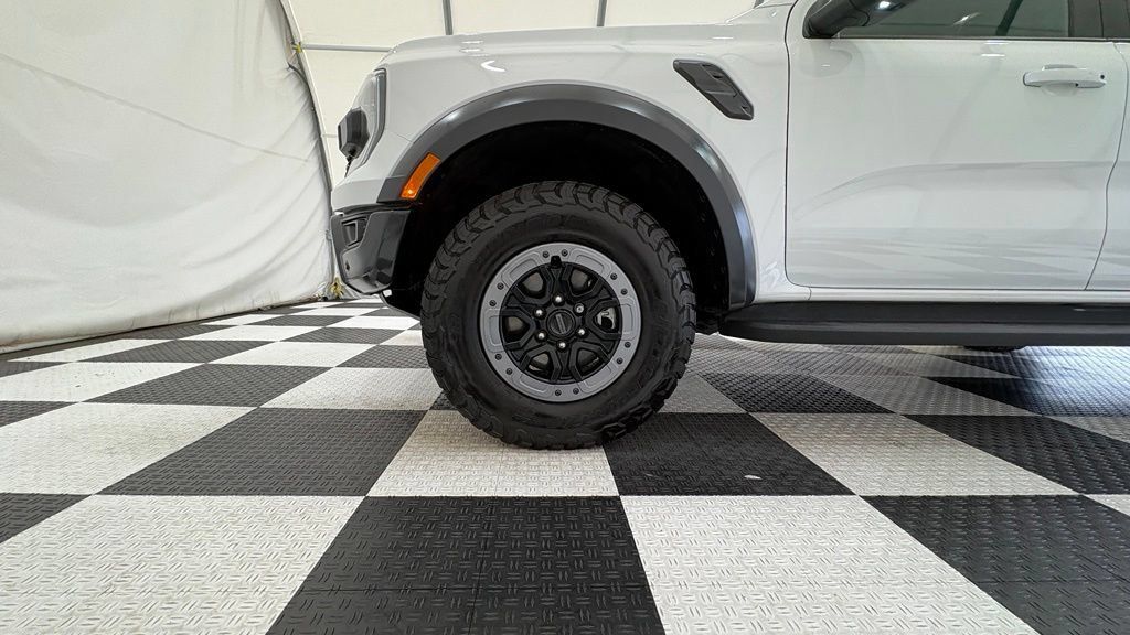 Certified 2025 Ford Ranger Raptor AWD/4WD image 10