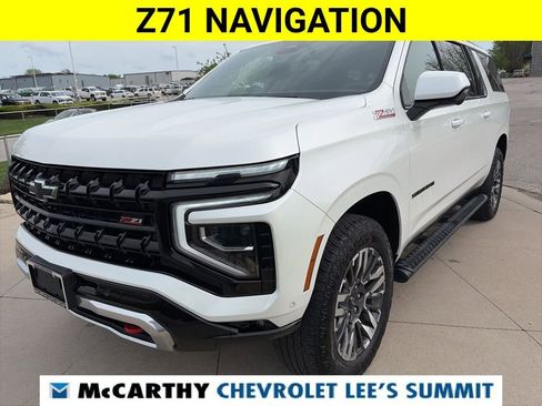 Certified 2025 Chevrolet Suburban Z71 AWD/4WD image 4