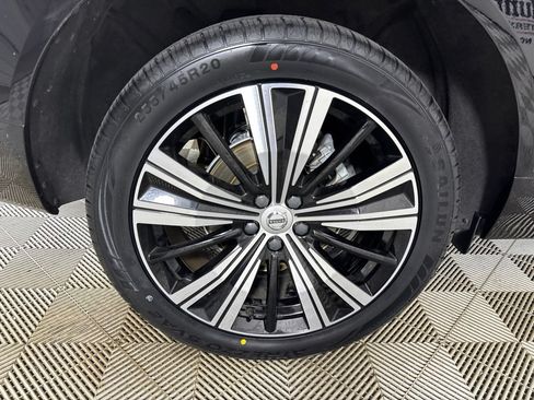 Used 2023 Volvo XC60 B5 Plus AWD/4WD image 31
