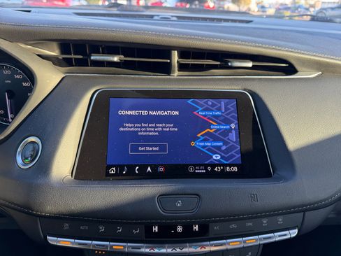 Used 2021 Cadillac XT4 Premium Luxury image 28