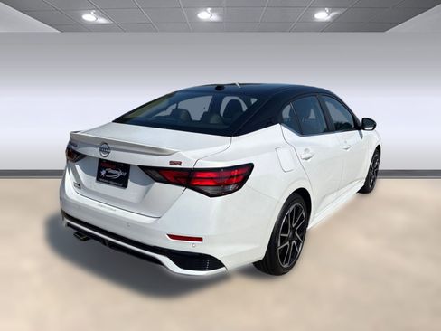 New 2025 Nissan Sentra SR image 9