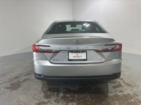 Used 2025 Toyota Camry Hybrid image 5