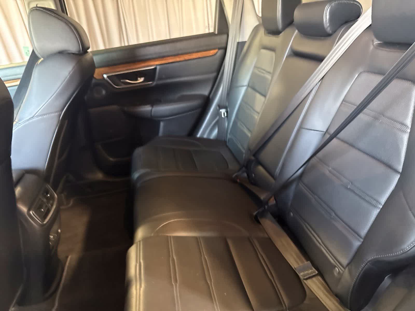 Used 2020 Honda CR-V Touring image 17
