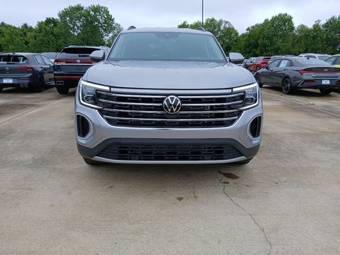 New 2026 Volkswagen Atlas SE FWD image 8
