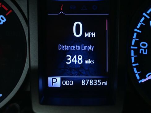 Used 2020 Toyota Tacoma TRD Sport RWD image 25