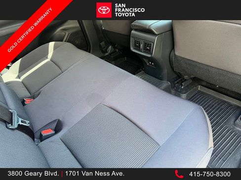 Certified 2021 Toyota Venza LE AWD/4WD image 19