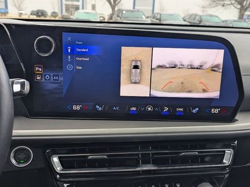 Certified 2024 Chevrolet Traverse LT image 11