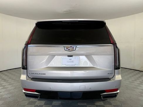 Used 2023 Cadillac Escalade Premium Luxury AWD/4WD image 8