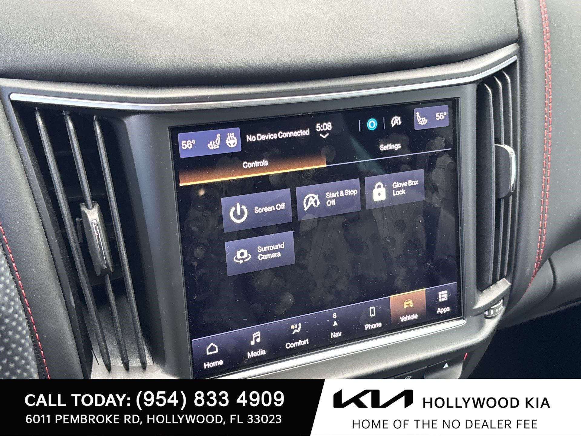 Used 2024 Maserati Levante GT Ultima AWD/4WD image 12