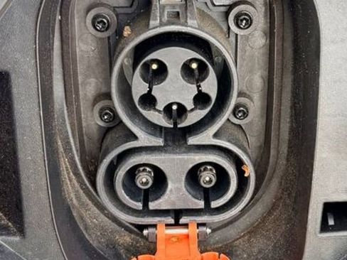 Used 2020 Chevrolet Bolt LT image 11