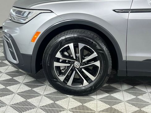 Used 2024 Volkswagen Tiguan S image 12
