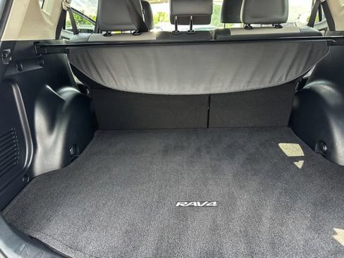 Used 2015 Toyota RAV4 Limited AWD/4WD image 22