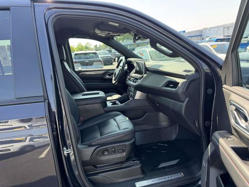 Used 2024 Chevrolet Suburban RST w/ Luxury Package AWD/4WD image 13