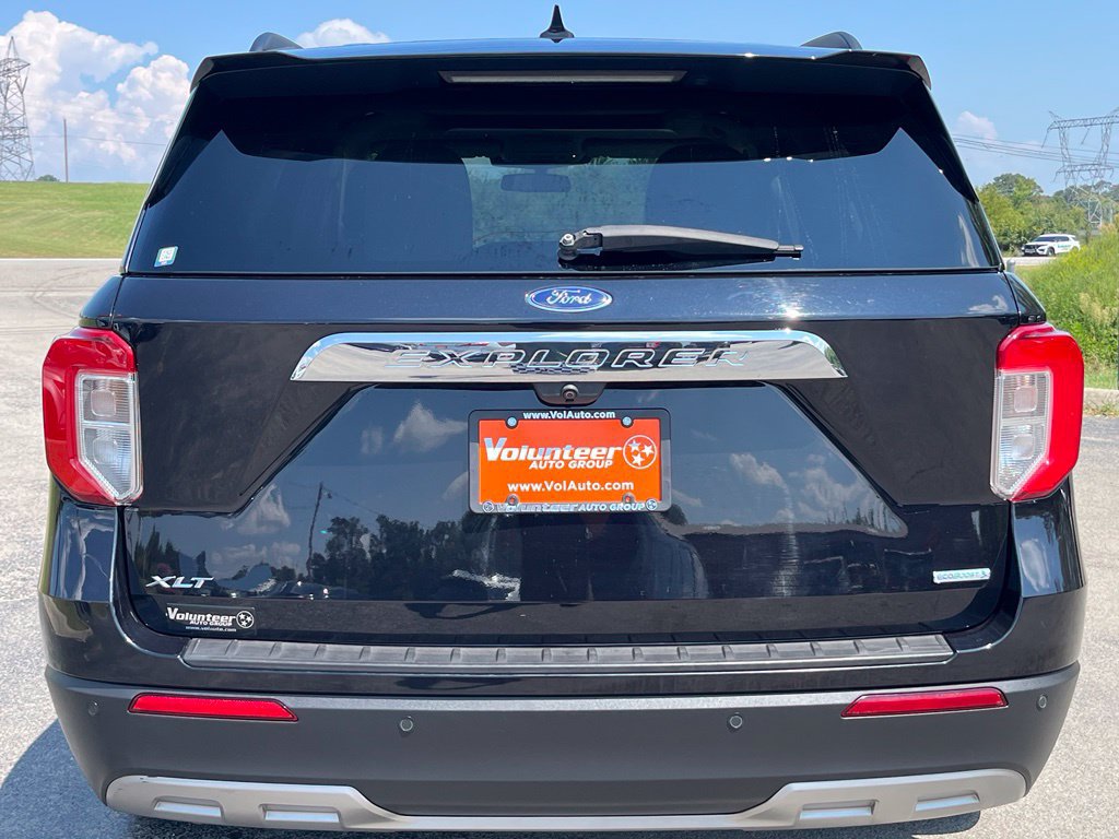 Used 2020 Ford Explorer XLT w/ Equipment Group 202A RWD image 8