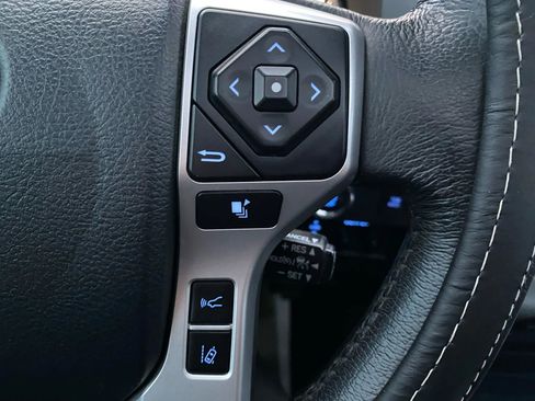 Used 2020 Toyota Tundra Limited image 30