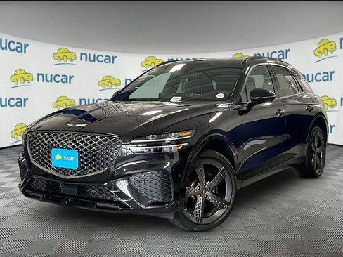 Used 2023 Genesis GV70 3.5T Sport w/ Sport Prestige Package AWD/4WD image 3