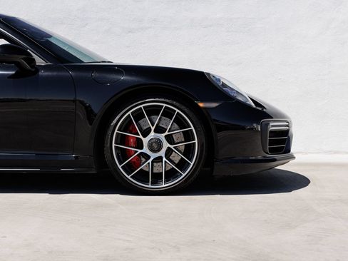 Certified 2018 Porsche 911 Turbo AWD/4WD image 11