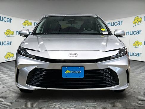 Used 2025 Toyota Camry LE image 2