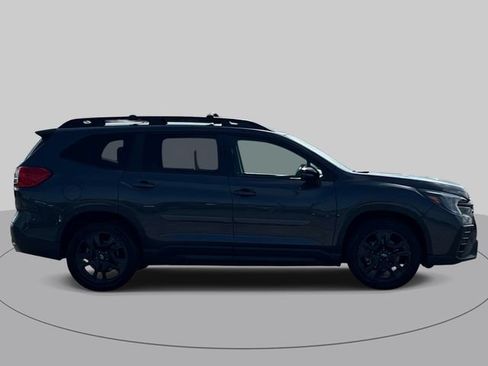 Used 2023 Subaru Ascent Onyx Edition AWD/4WD image 3