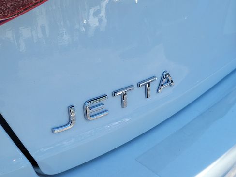 Certified 2024 Volkswagen Jetta S FWD image 10
