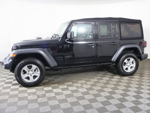 Used 2021 Jeep Wrangler Unlimited Sport image 14