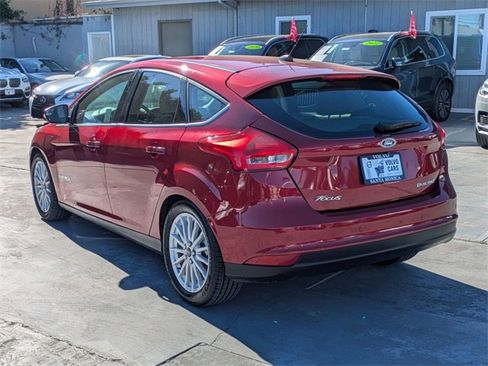 Used 2017 Ford Focus Electric Hatchback image 5