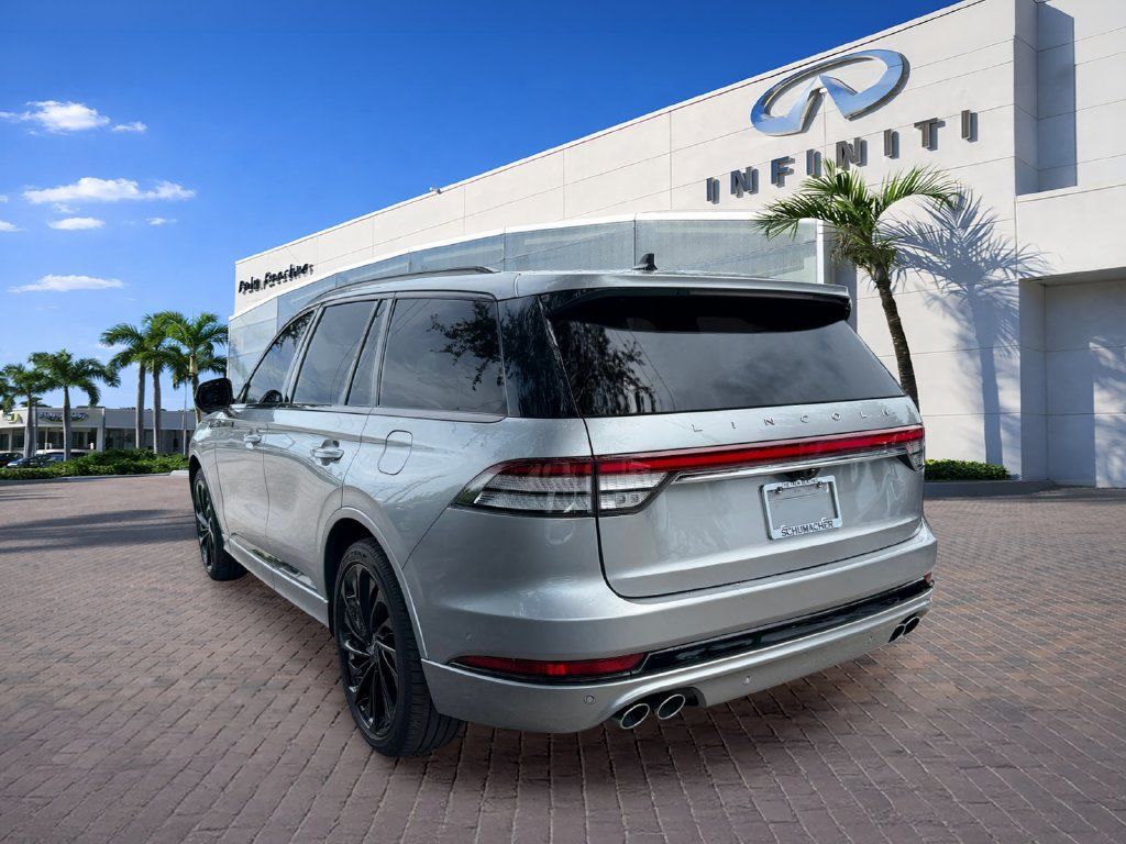 Used 2023 Lincoln Aviator Reserve w/ Equipment Group 201A RWD image 5