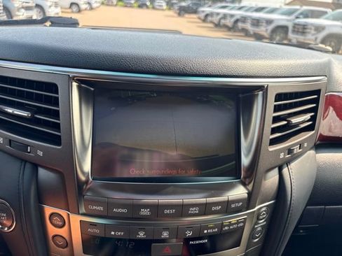 Used 2011 Lexus LX 570 4WD image 53
