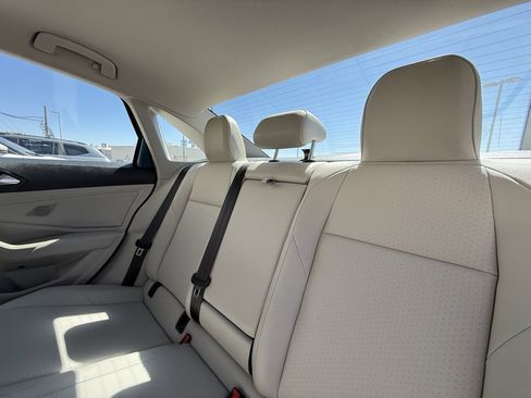 Used 2020 Volkswagen Jetta SE image 7