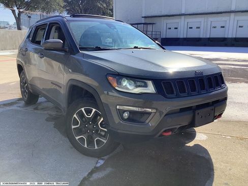 Used 2021 Jeep Compass Trailhawk w/ Sun and Sound Group image 4