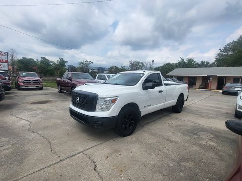 Used 2019 Nissan Titan S RWD image 40