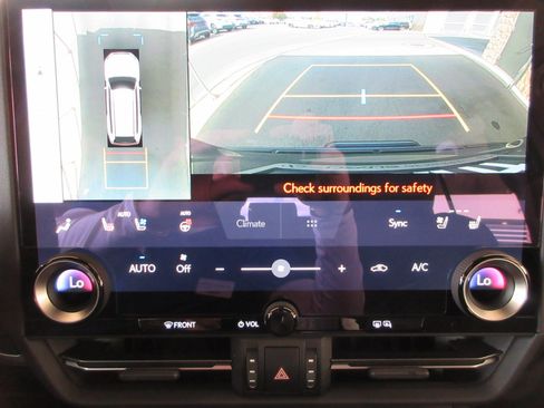 Used 2026 Lexus GX 550 AWD/4WD image 41