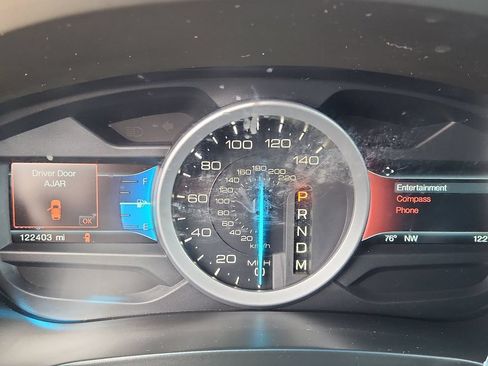Used 2015 Ford Explorer XLT w/ Equipment Group 201A FWD image 15