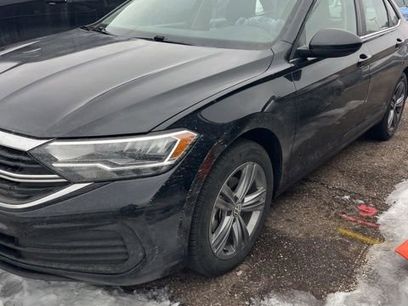 Used 2024 Volkswagen Jetta SE w/ Panoramic Sunroof Package