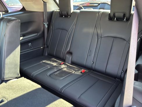 Used 2023 INFINITI QX60 Luxe image 32