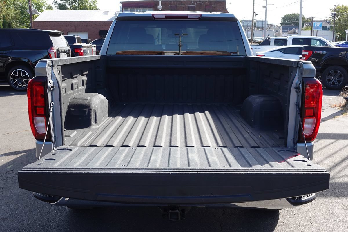Used 2023 GMC Sierra 1500 Pro w/ Pro Value Package AWD/4WD image 12