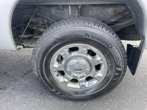 Used 2012 Ford F250 XLT w/ XLT Premium Pkg AWD/4WD image 8