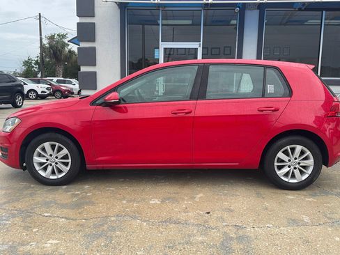 Used 2016 Volkswagen Golf S FWD image 2