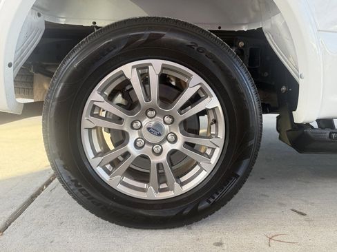 Used 2020 Ford F150 Lariat w/ Equipment Group 501A Mid image 10