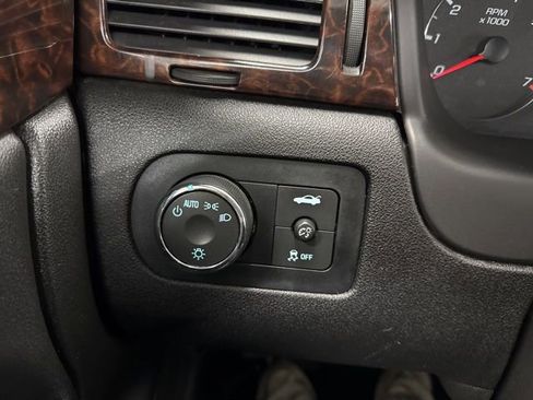 Used 2013 Chevrolet Impala LT w/ LT Sunroof Package image 35