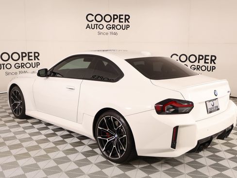 Used 2026 BMW M2 w/ Lighting Package RWD image 23