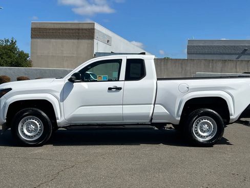 Certified 2025 Toyota Tacoma SR image 7